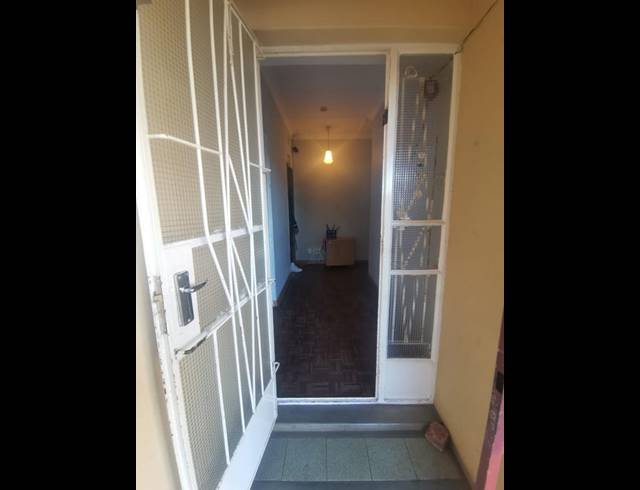 1 BEDROOM PROPERTY TO RENT IN DIE BULT